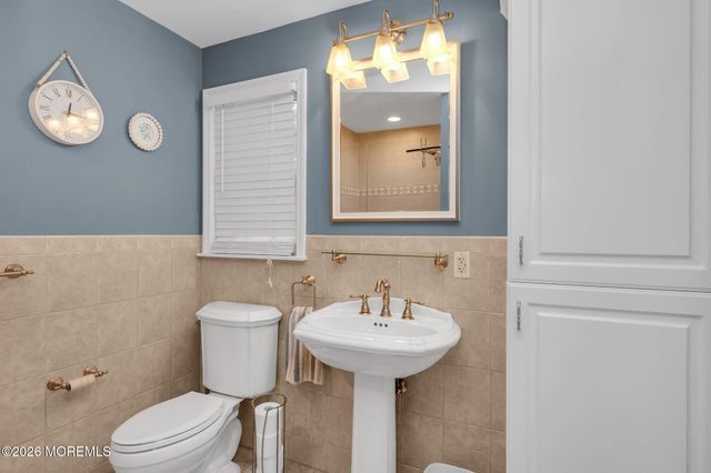 24 Village Lane, Middletown, NJ 07748