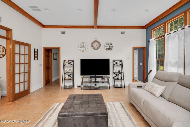 24 Village Lane, Middletown, NJ 07748