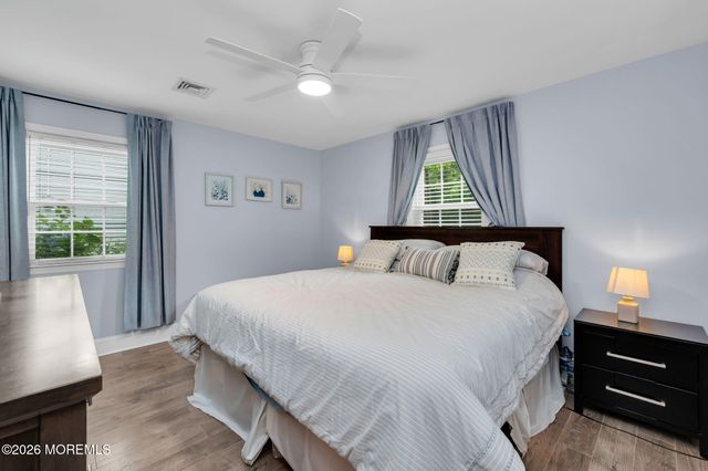 24 Village Lane, Middletown, NJ 07748