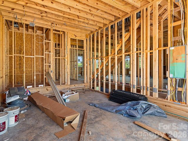 914 Newport Court, Asheville, NC 28806