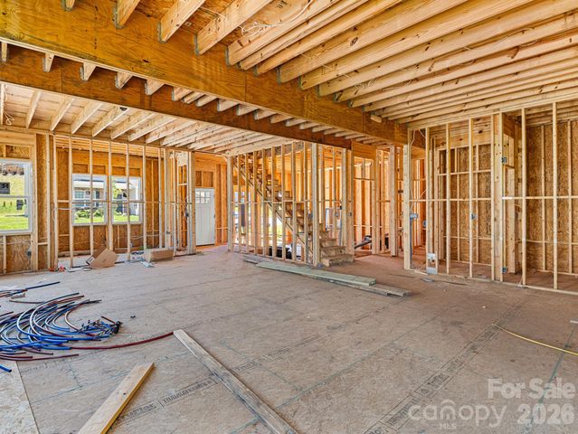 914 Newport Court, Asheville, NC 28806