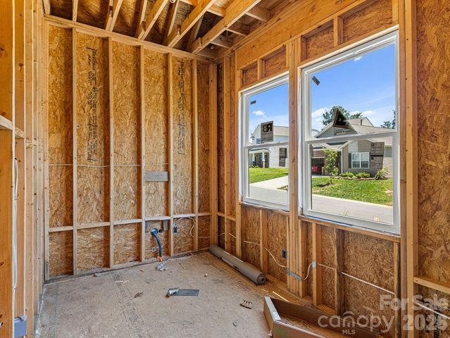914 Newport Court, Asheville, NC 28806
