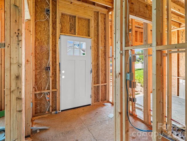 914 Newport Court, Asheville, NC 28806