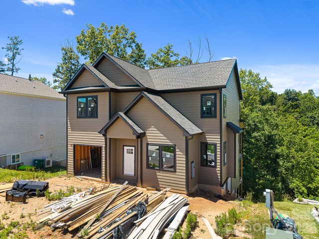 914 Newport Court, Asheville, NC 28806