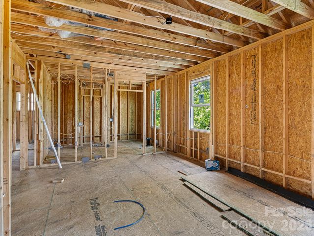 914 Newport Court, Asheville, NC 28806