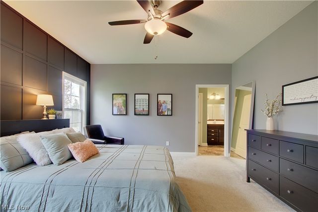 2594 Carlton Street NW, North Canton, OH 44720