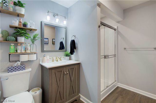 2594 Carlton Street NW, North Canton, OH 44720