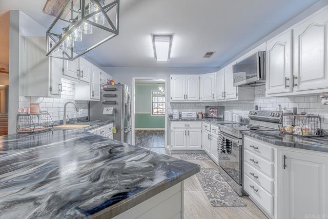 806 W Mueller St, Paragould, AR 72450