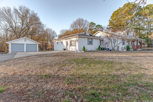 806 W Mueller St, Paragould, AR 72450