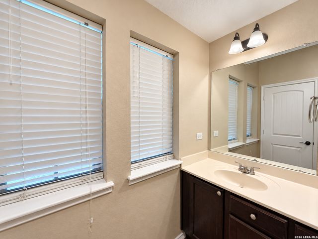10802 Denae Drive, Live Oak, TX 78233