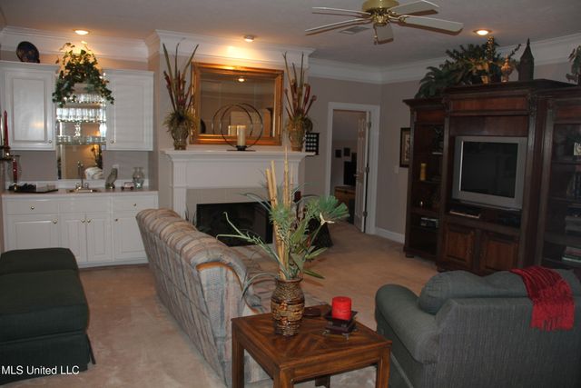 709 Oak Trail, Canton, MS 39046