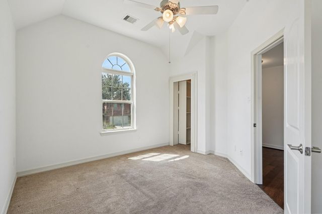 2111 Catamaran Cove Drive, Pearland, TX 77584