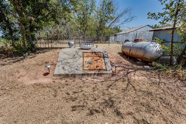 334486 E Highway 62, Mcloud, OK 74851