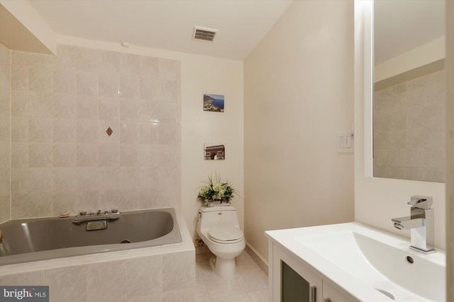 1397 CANTERBURY WAY, Potomac, MD 20854