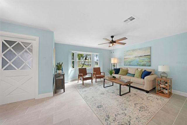 46 OAKLAND HILLS COURT, Rotonda West, FL 33947