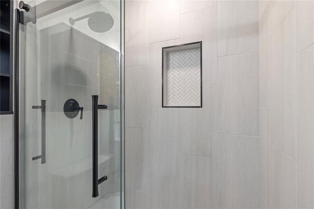 Image 26 of property listing at 104 Birch Rill Drive, Alpharetta, GA 30022