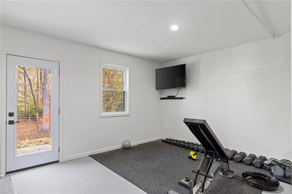 Image 27 of property listing at 104 Birch Rill Drive, Alpharetta, GA 30022