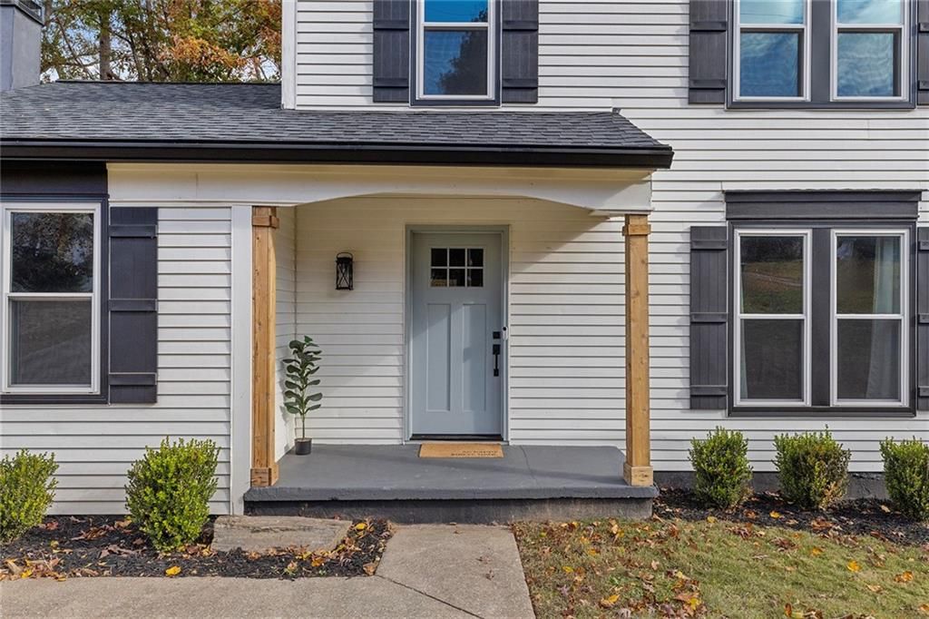 Image 3 of property listing at 104 Birch Rill Drive, Alpharetta, GA 30022