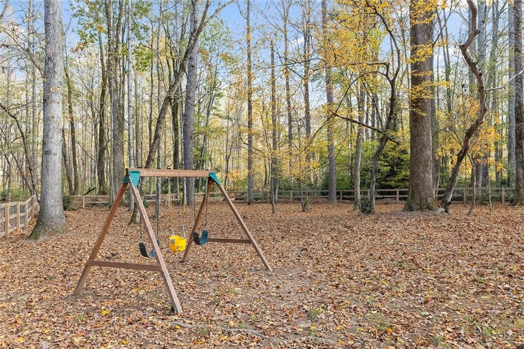 Image 35 of property listing at 104 Birch Rill Drive, Alpharetta, GA 30022