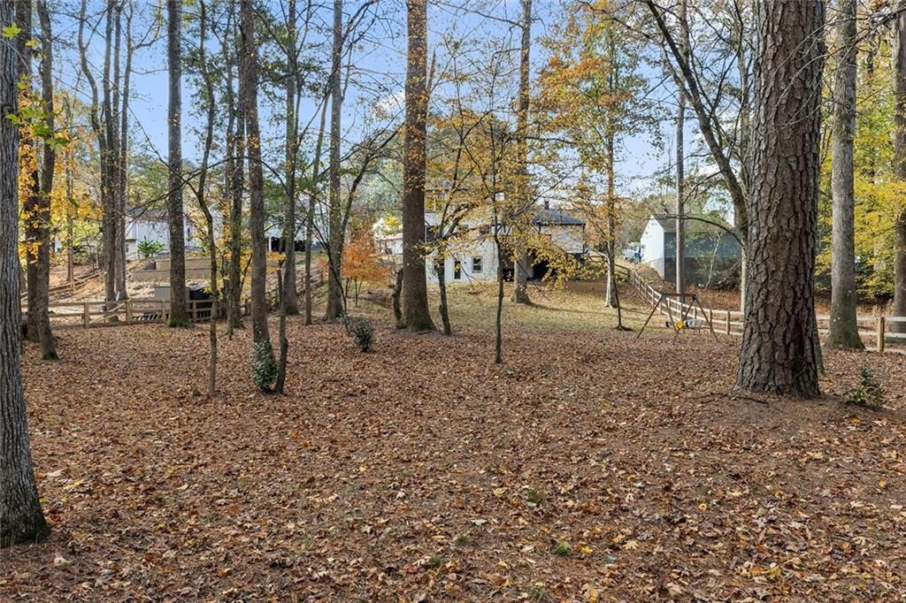 Image 36 of property listing at 104 Birch Rill Drive, Alpharetta, GA 30022