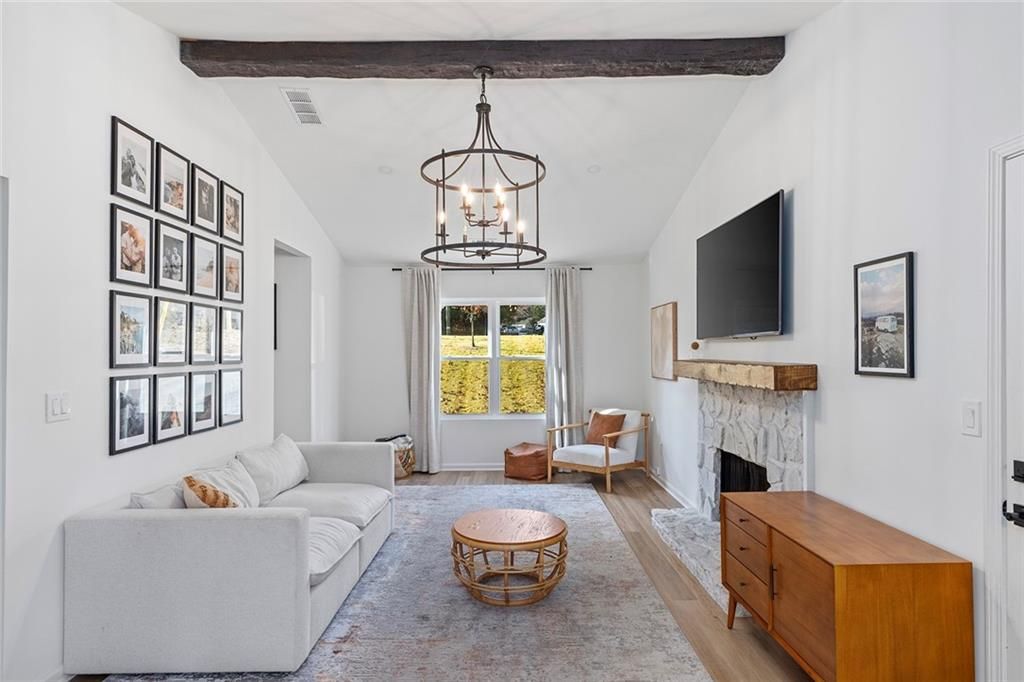 Image 7 of property listing at 104 Birch Rill Drive, Alpharetta, GA 30022