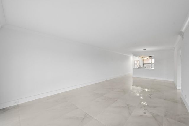 3204 Portofino Point B4, Coconut Creek, FL 33066