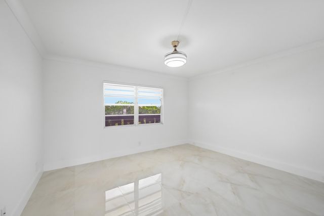 3204 Portofino Point B4, Coconut Creek, FL 33066