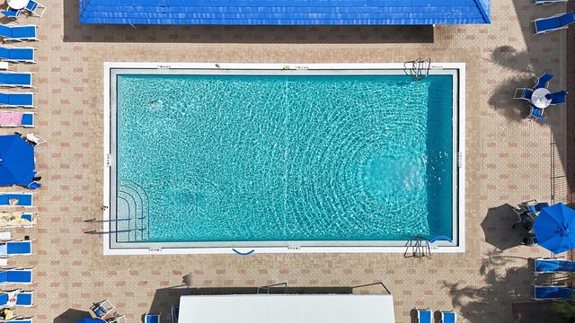 3204 Portofino Point B4, Coconut Creek, FL 33066