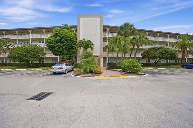 3204 Portofino Point B4, Coconut Creek, FL 33066