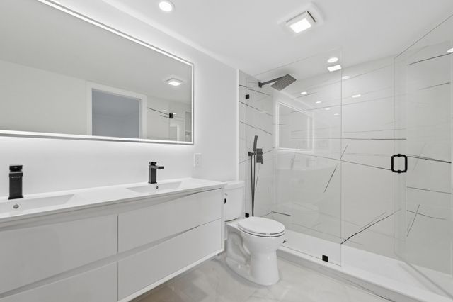 3204 Portofino Point B4, Coconut Creek, FL 33066