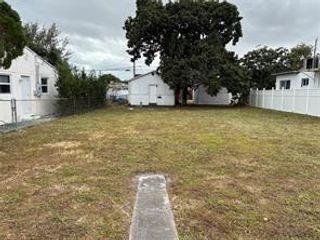 2236 Taft St, Hollywood, FL 33020