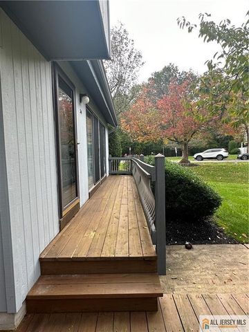 34 Cotoneaster Court, South Brunswick, NJ 08852