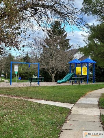 34 Cotoneaster Court, South Brunswick, NJ 08852