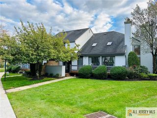 34 Cotoneaster Court, South Brunswick, NJ 08852
