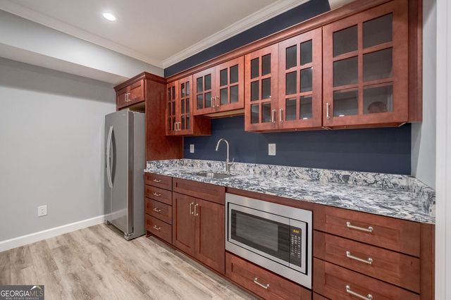 105 Beech Tree Lane, Roswell, GA 30075