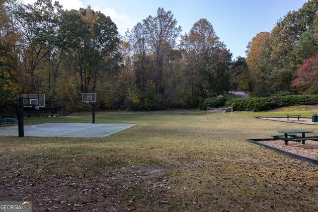 105 Beech Tree Lane, Roswell, GA 30075