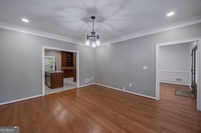 105 Beech Tree Lane, Roswell, GA 30075