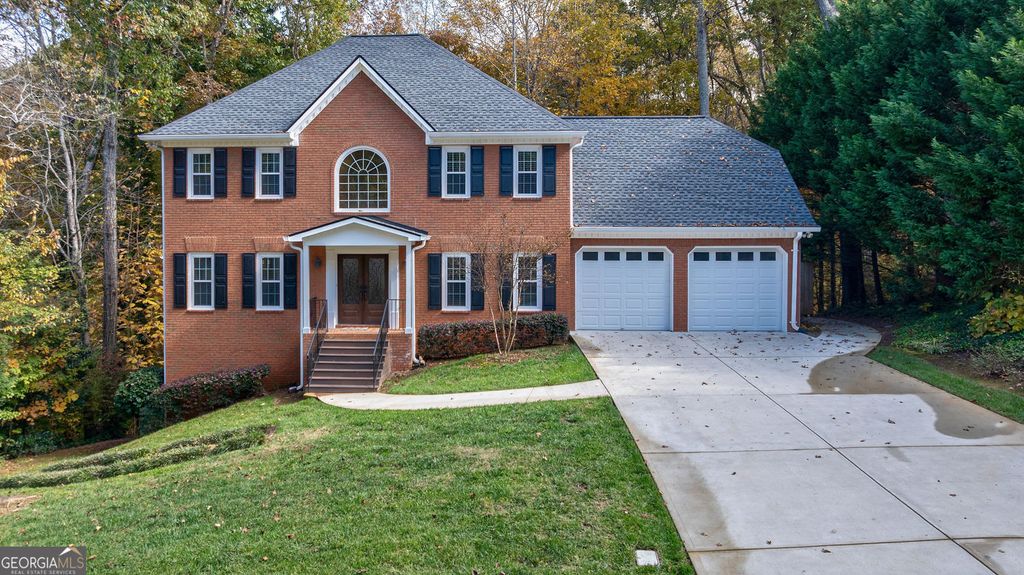 105 Beech Tree Lane, Roswell, GA 30075