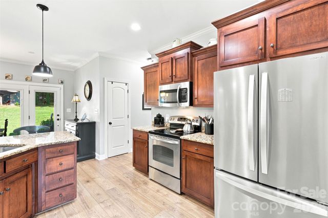 3809 Creek Ridge Drive, Denver, NC 28037