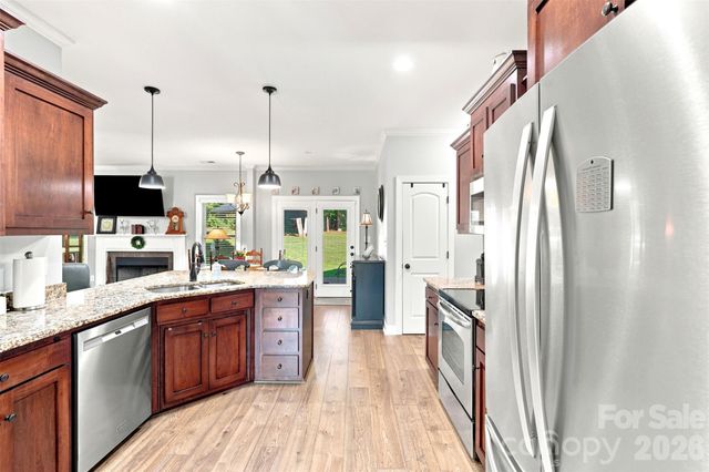 3809 Creek Ridge Drive, Denver, NC 28037