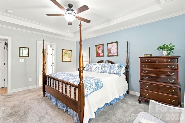 3809 Creek Ridge Drive, Denver, NC 28037