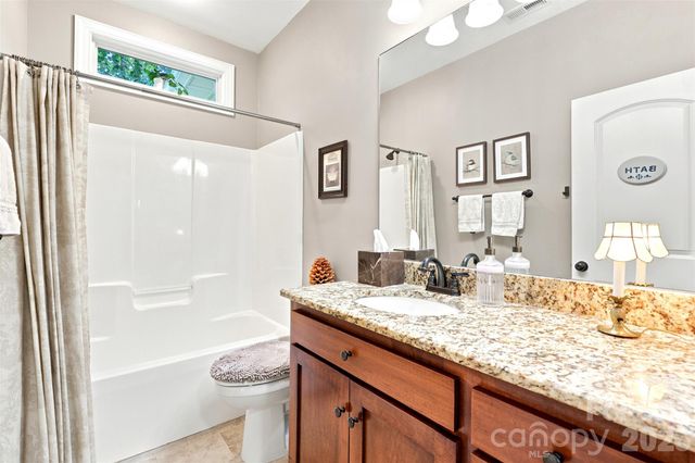 3809 Creek Ridge Drive, Denver, NC 28037