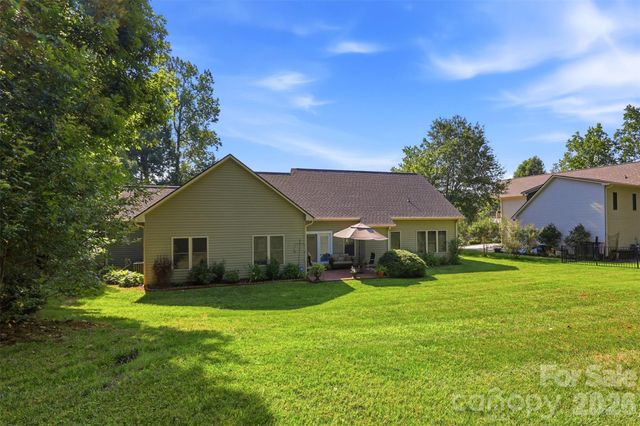 3809 Creek Ridge Drive, Denver, NC 28037