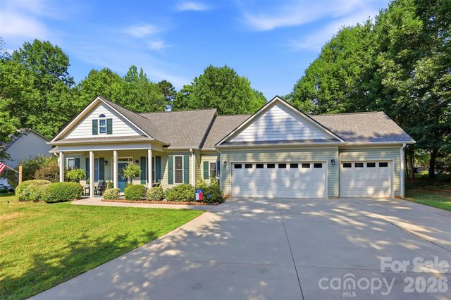 3809 Creek Ridge Drive, Denver, NC 28037