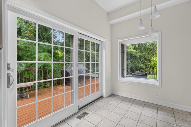 191 Beechmont Drive, New Rochelle, NY 10804