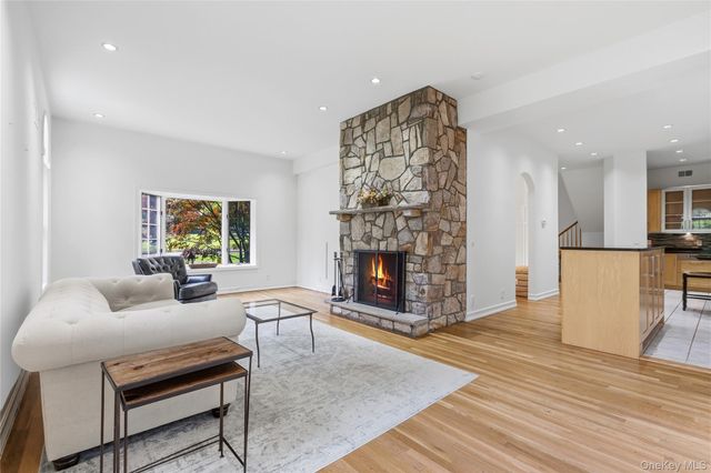 191 Beechmont Drive, New Rochelle, NY 10804