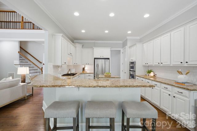 7004 Camrose Crossing Lane, Matthews, NC 28104