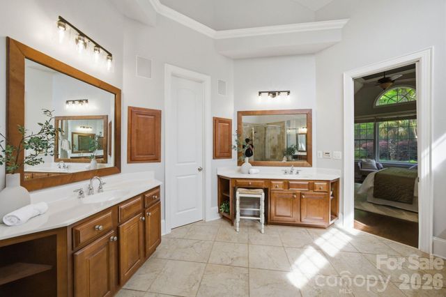 7004 Camrose Crossing Lane, Matthews, NC 28104