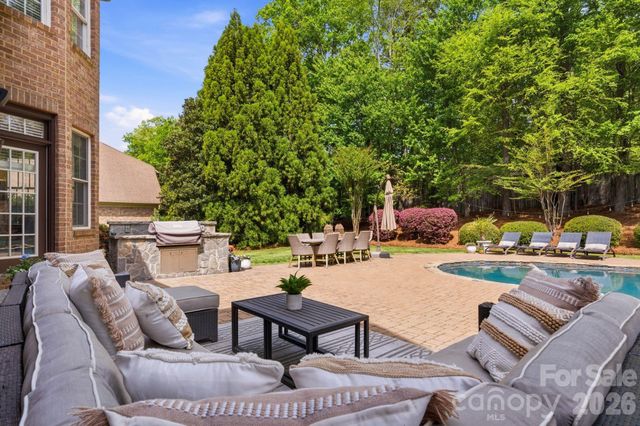 7004 Camrose Crossing Lane, Matthews, NC 28104