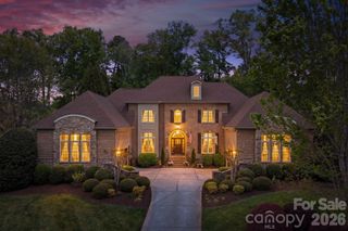 7004 Camrose Crossing Lane, Matthews, NC 28104